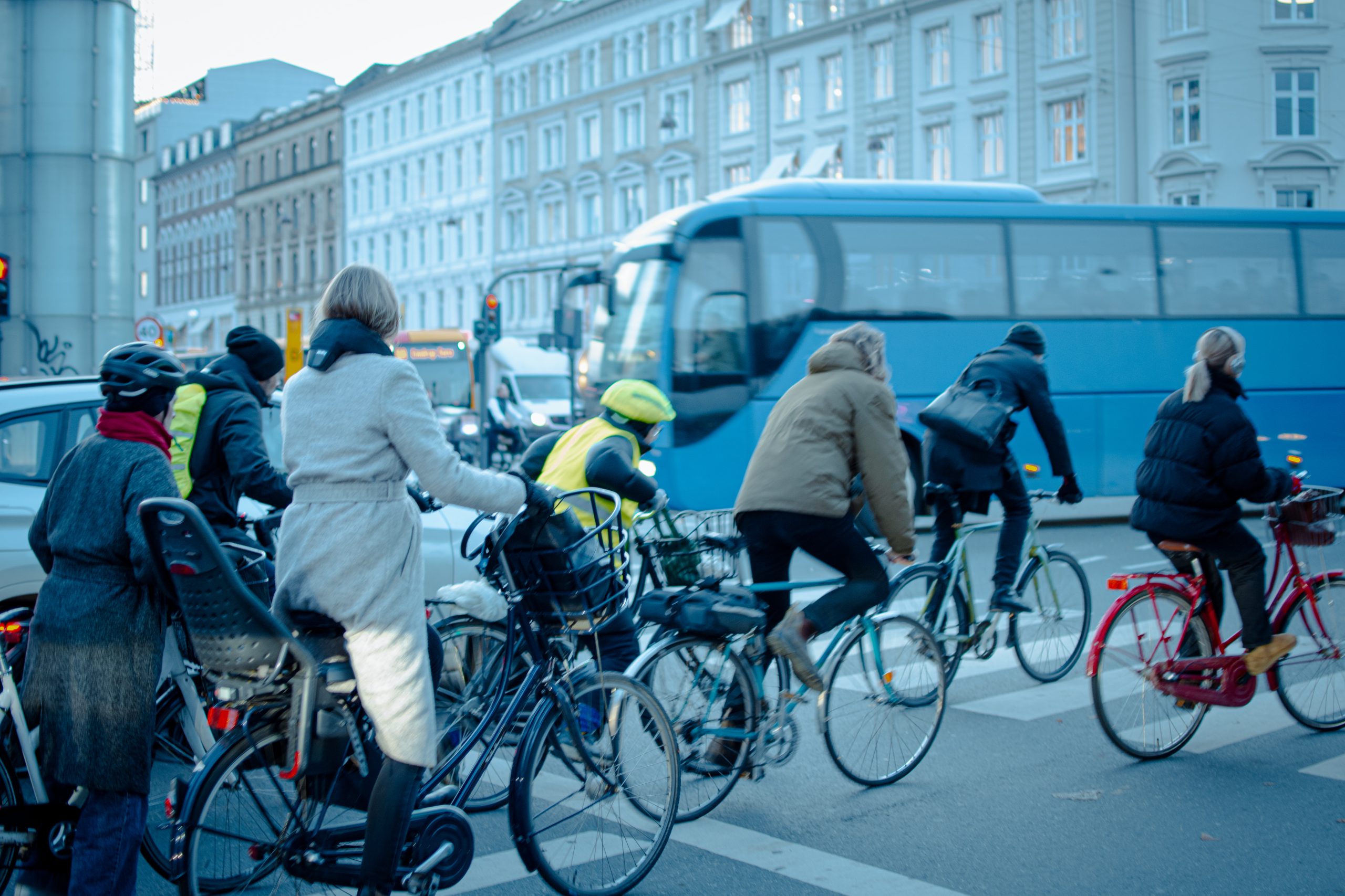 Jak wygląda analiza ruchu rowerowego w Europie w pierwszej połowie 2025 roku.